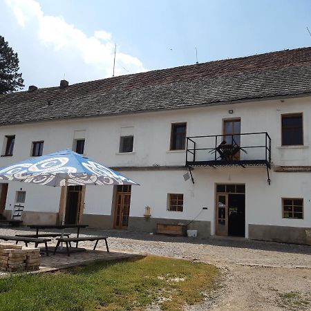 Stáj Zakšín - špejchar Dubá Exterior foto